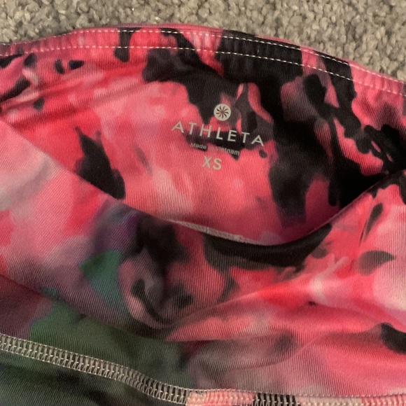 Athleta Chaturanga Bloom Capri Leggings - Size XS - Picture 4 of 6